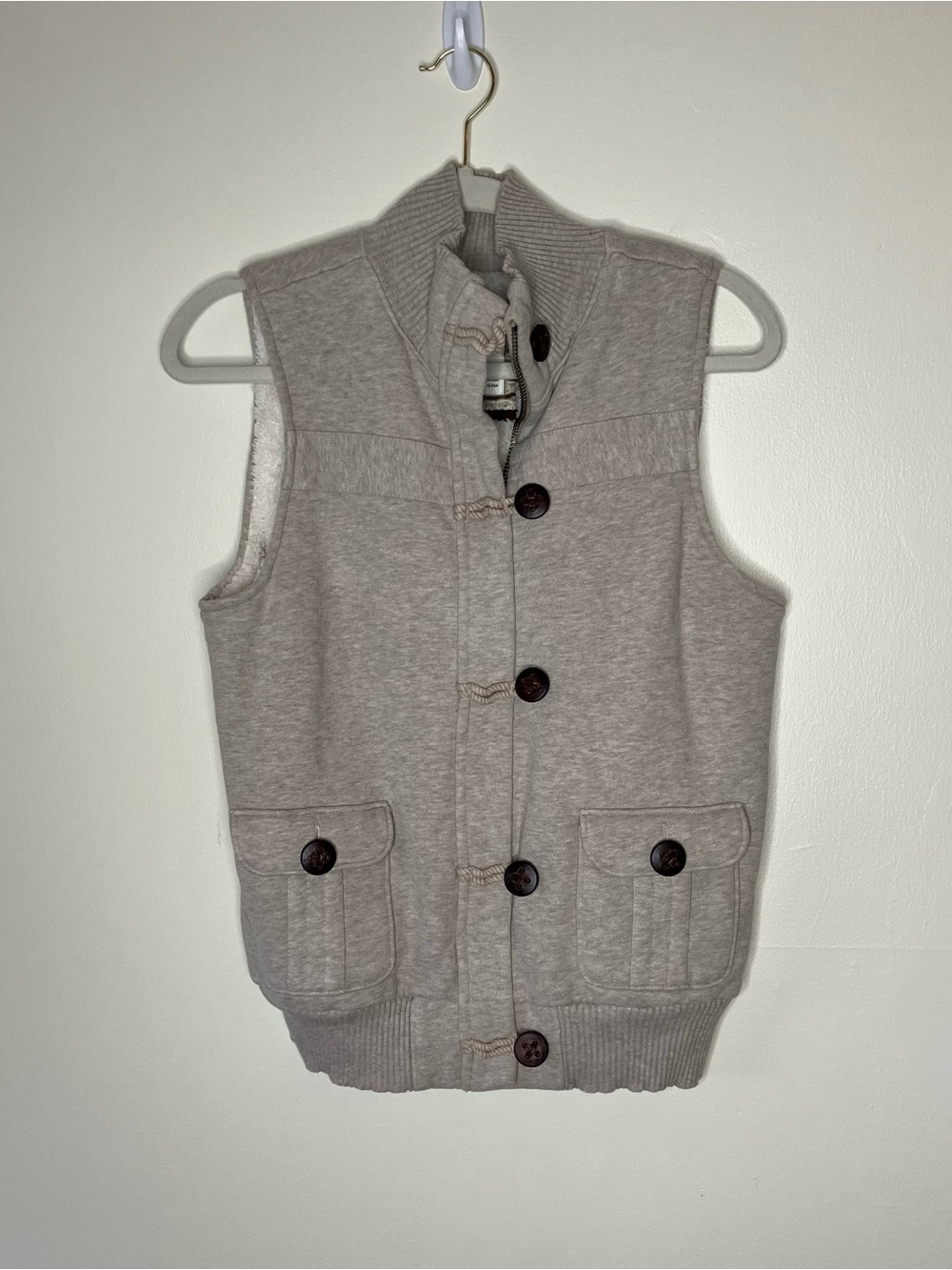 Old Navy faux fur lined vest L
